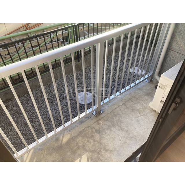 13/21 バルコニー