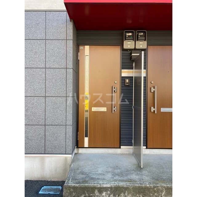 2/8 エントランス