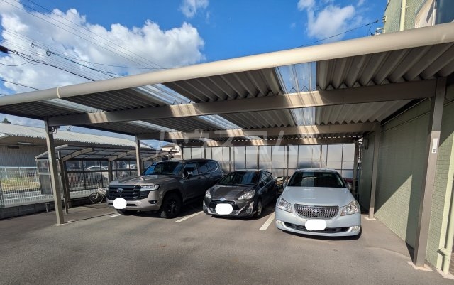 18/24 駐車場