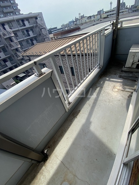 21/30 バルコニー