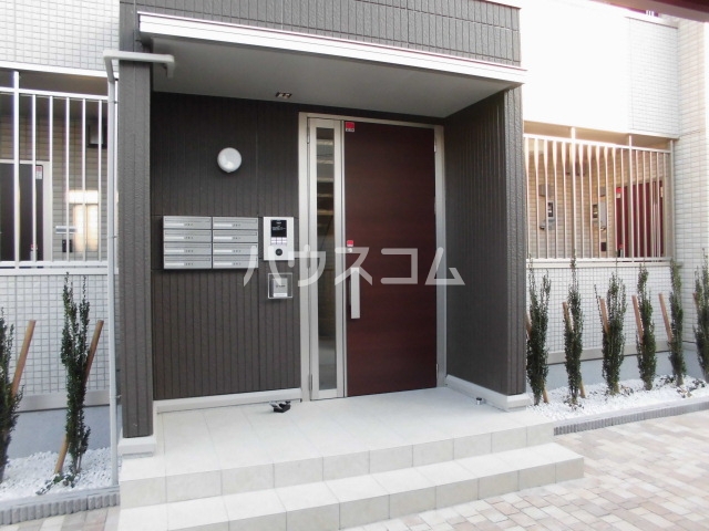 17/27 エントランス