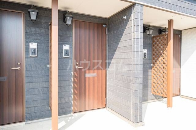 15/21 エントランス