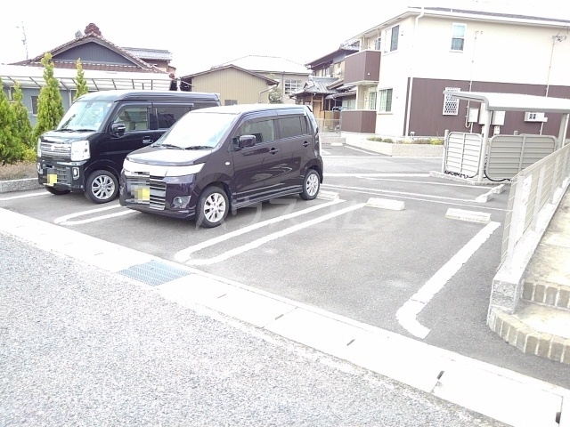 14/22 駐車場