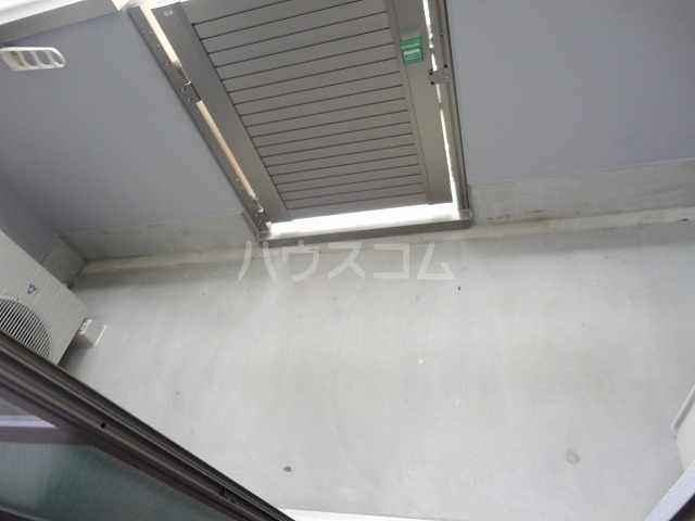 23/30 バルコニー