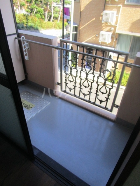 19/30 バルコニー