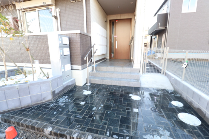 3/8 エントランス