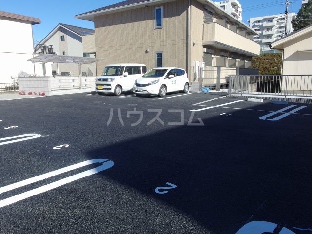 26/30 駐車場