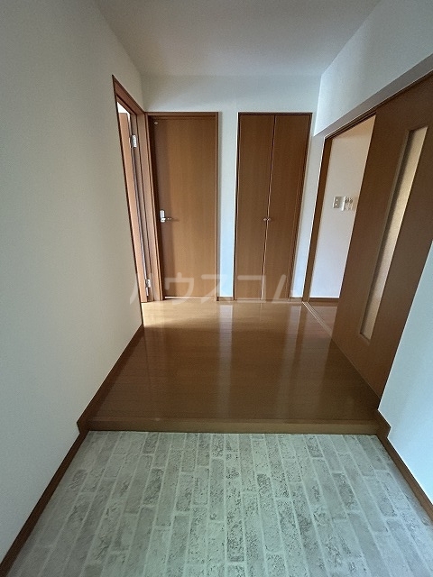 13/30 玄関