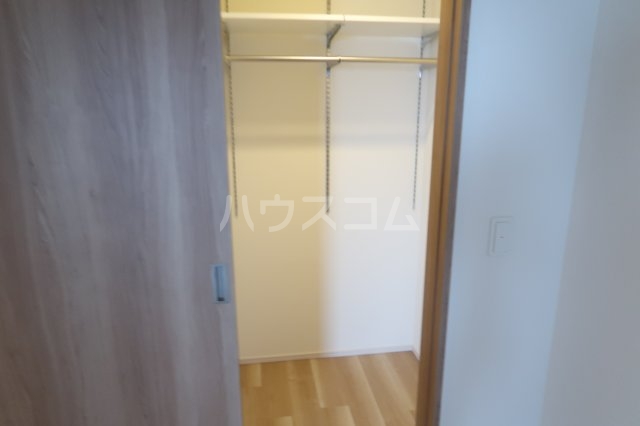 13/30 収納