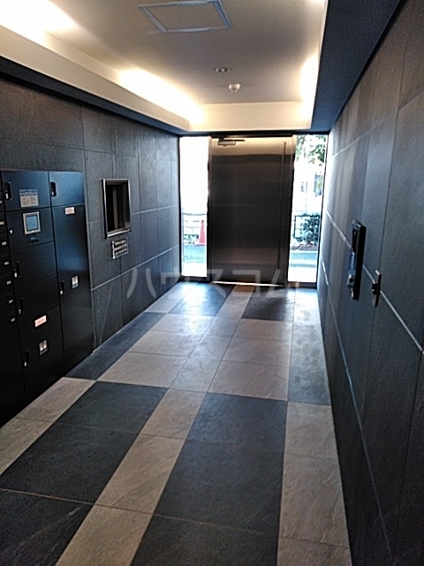 29/30 エントランス