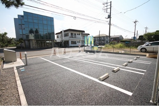 17/22 駐車場