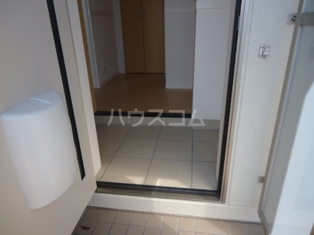 15/28 玄関