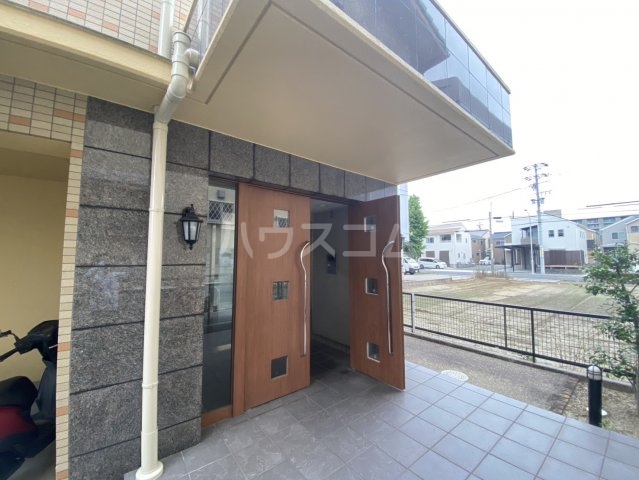 2/10 エントランス