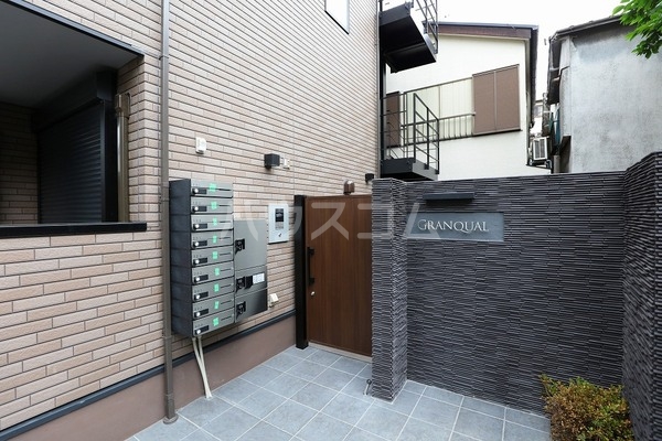 16/23 バルコニー