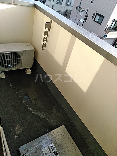 23/28 バルコニー