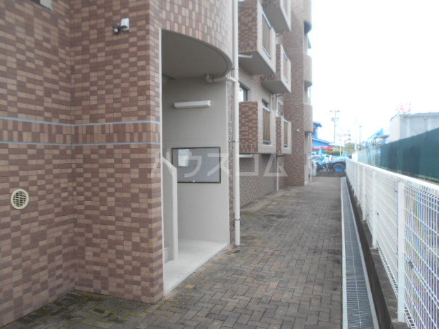 20/29 エントランス