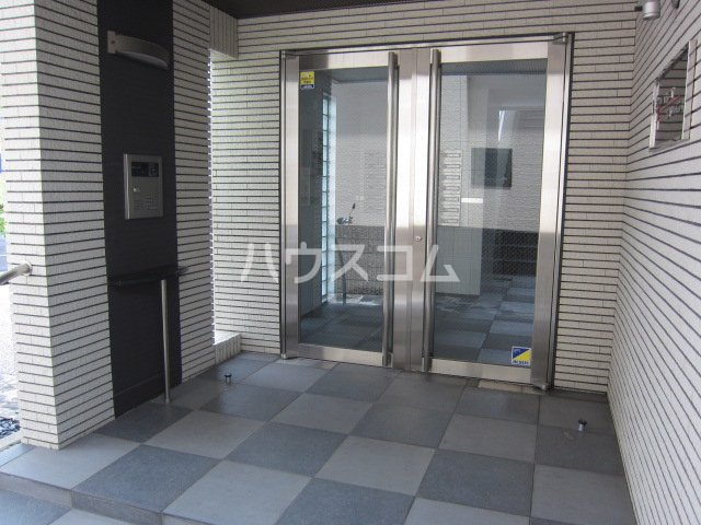 14/23 エントランス