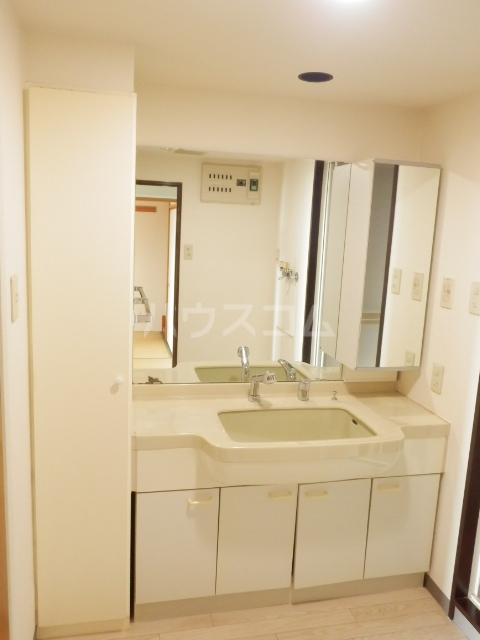 13/22 洗面