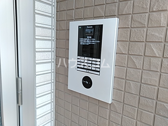 16/20 エントランス