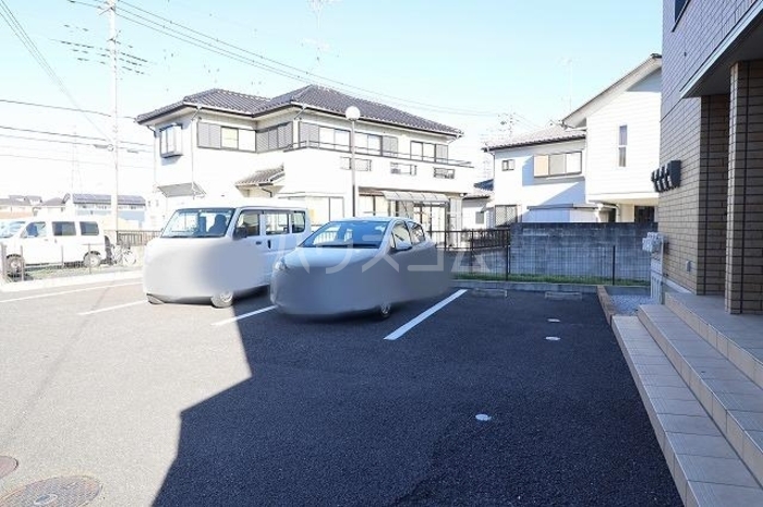 18/25 駐車場