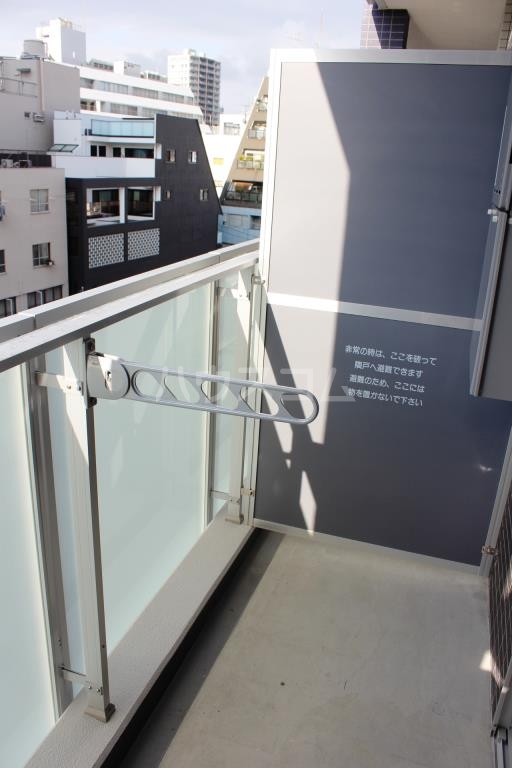 13/18 バルコニー