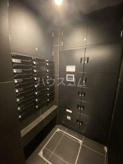 15/21 エントランス