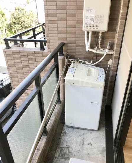 13/16 バルコニー