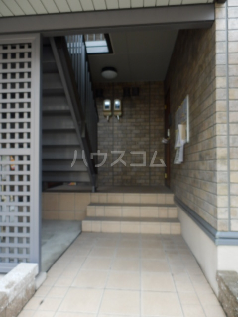 2/4 エントランス