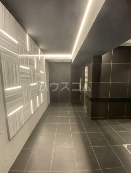 15/21 エントランス