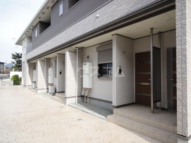 22/29 エントランス
