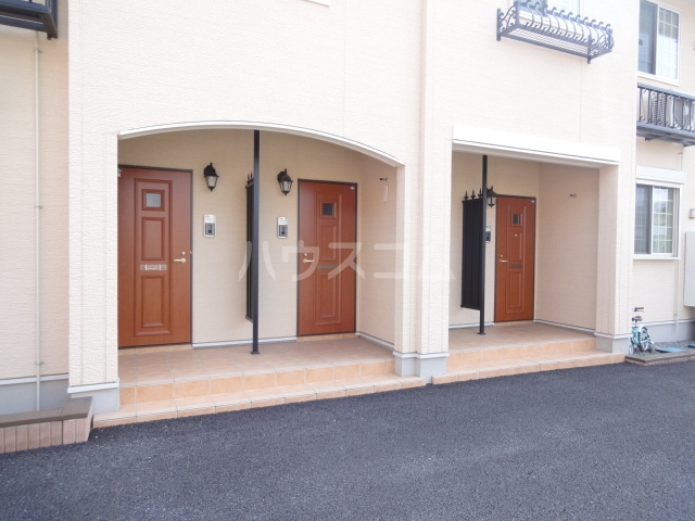 17/26 エントランス