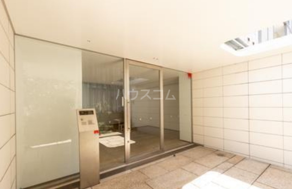 29/29 エントランス