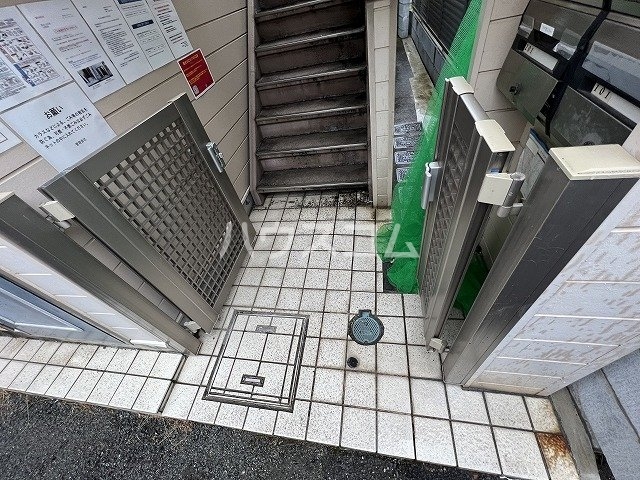 14/24 エントランス