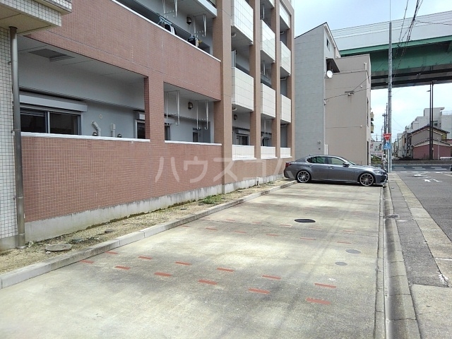 15/24 駐車場