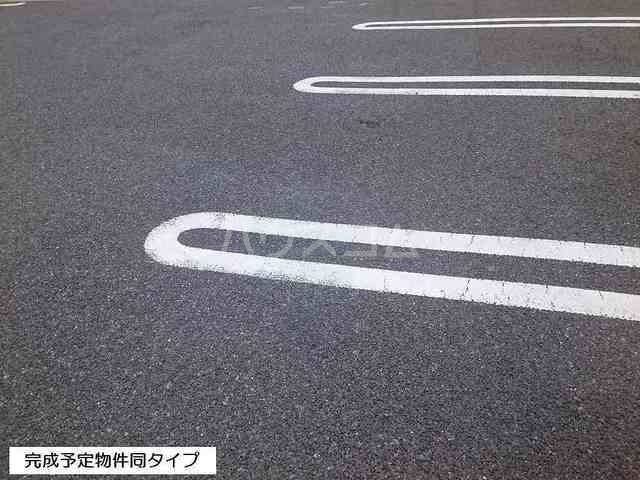 14/18 駐車場