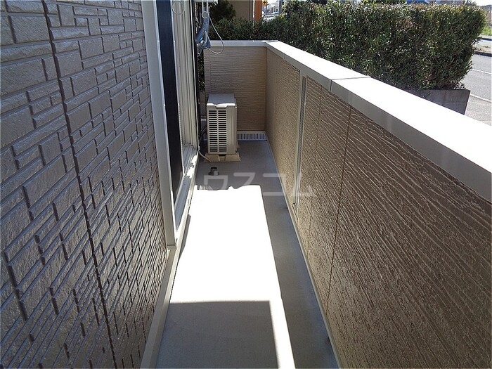 13/22 バルコニー