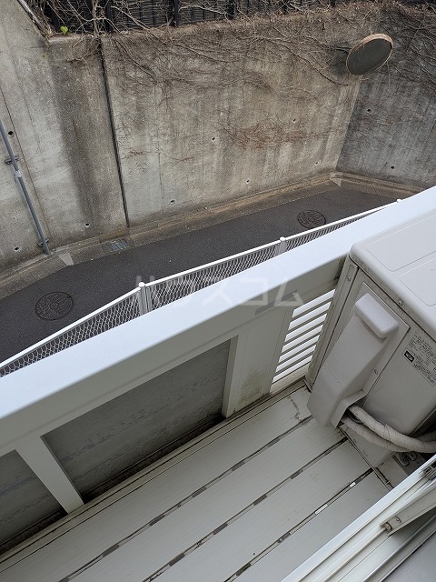 18/30 バルコニー