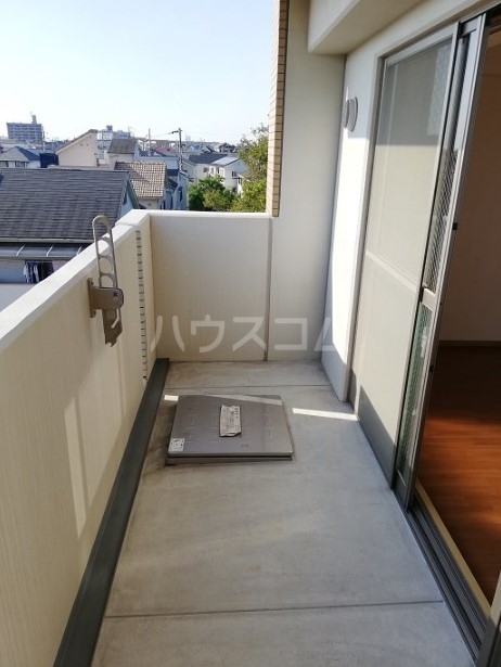 18/26 バルコニー