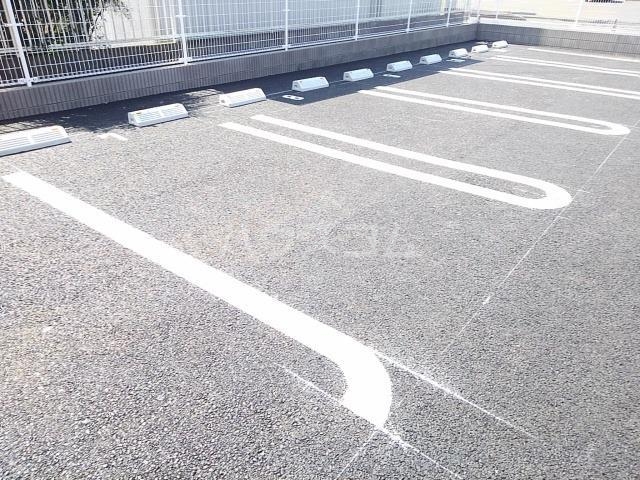 14/20 駐車場