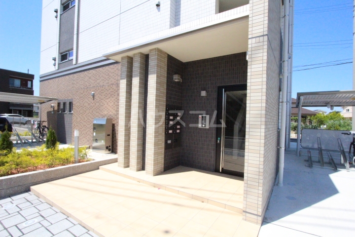 2/8 エントランス