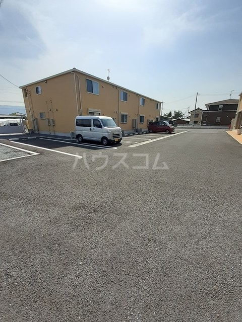 4/10 駐車場