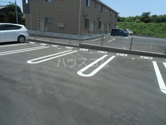 2/7 駐車場
