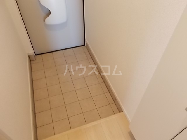 5/23 玄関
