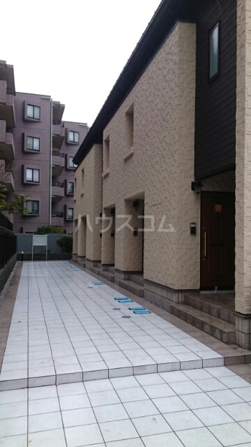 14/20 エントランス