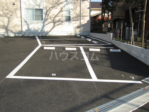 20/30 駐車場