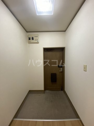 13/30 玄関