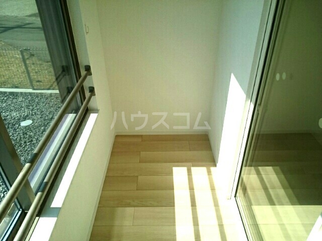 13/22 バルコニー
