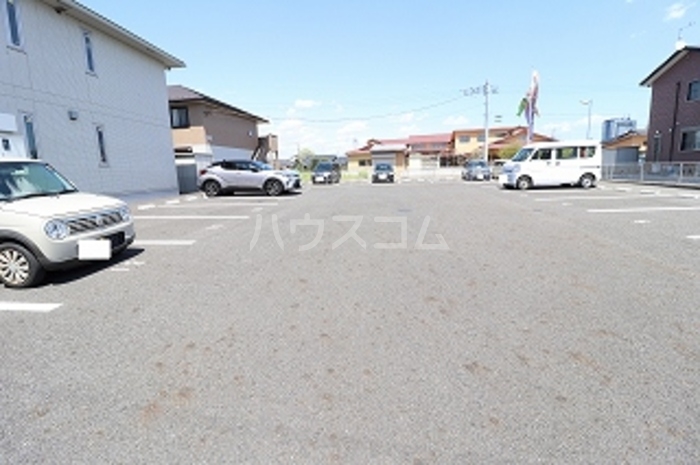 24/28 駐車場