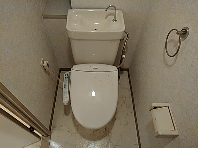 14/23 トイレ
