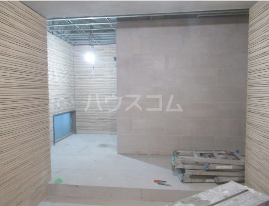 13/19 エントランス